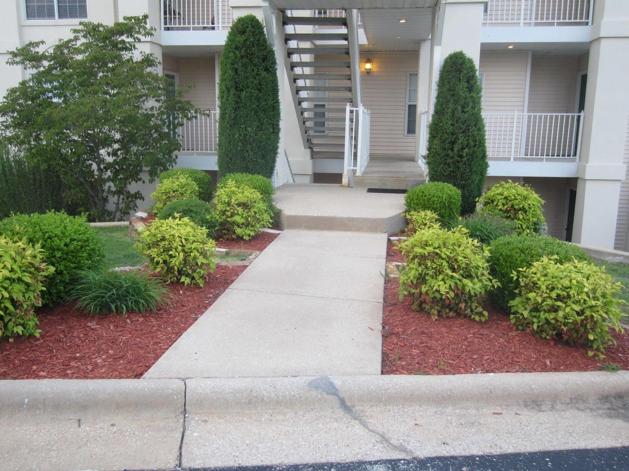 Brook Poolside Walk In Meadow Brook Hotel Branson Exterior foto